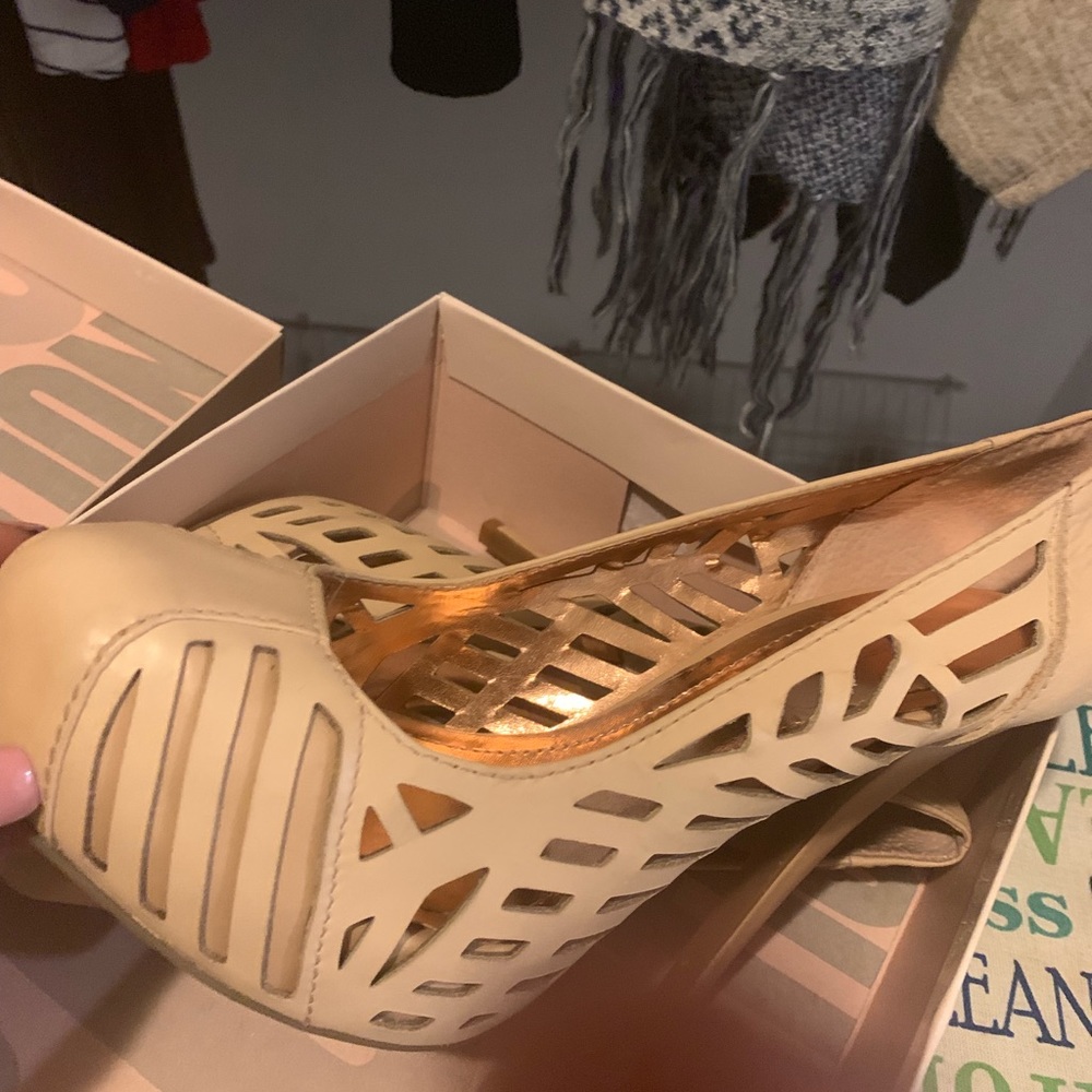 Brand new heels